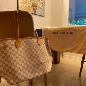 Authentic LV Neverfull MM Damier Azur with receipt